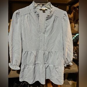 Super cute size large top